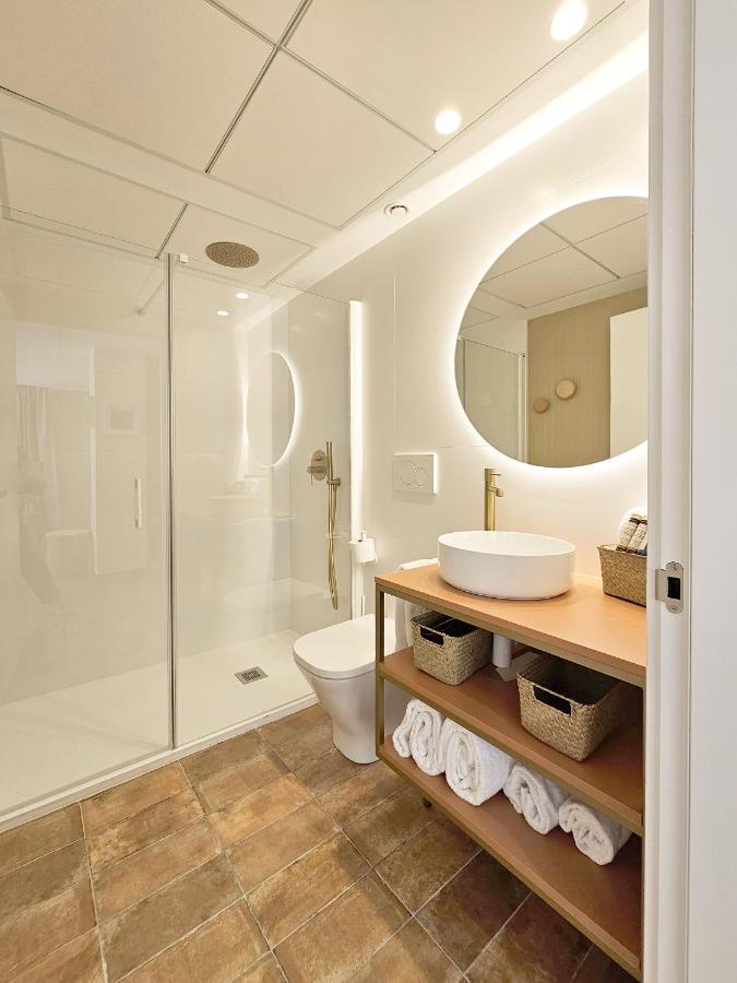Apartamentos Las Ciencias R Valencia Exteriör bild